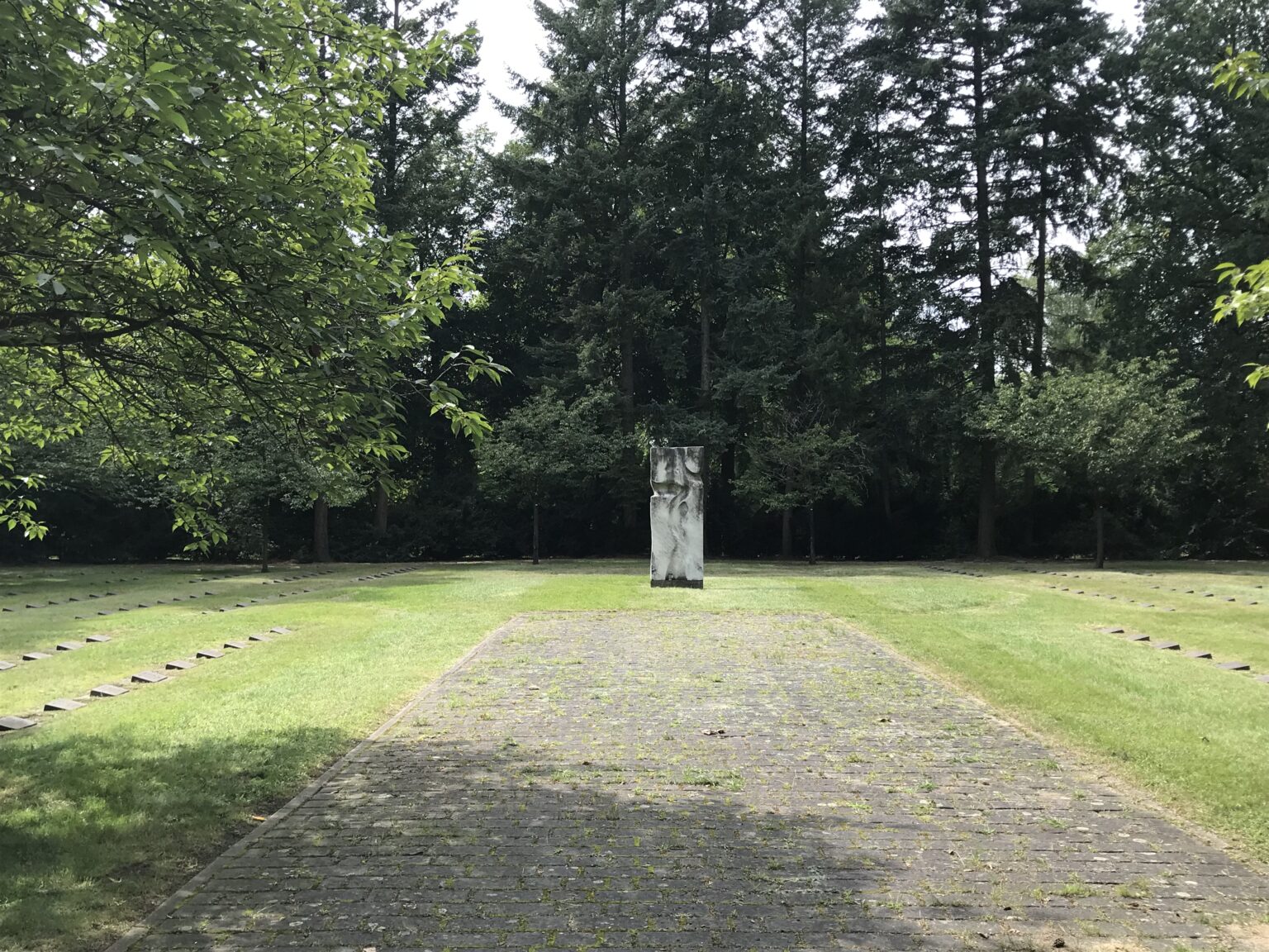 Wunderwelt Tempelhofer Parkfriedhof